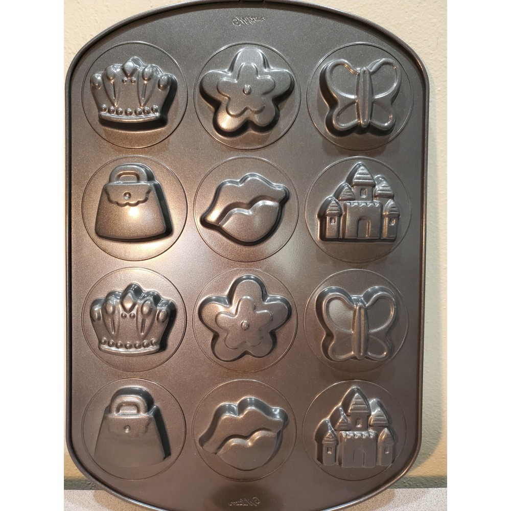 Wilton Princess Party Shapes 12 Cavity Non-Stick Muffin Cup cake Pan form tin